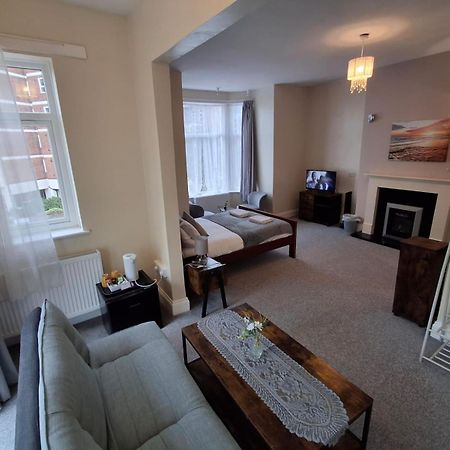 Inn By The Sea, Portsmouth - En Suite Rooms With Or Without Sea View, Onsite Ev 22Kw Buitenkant foto