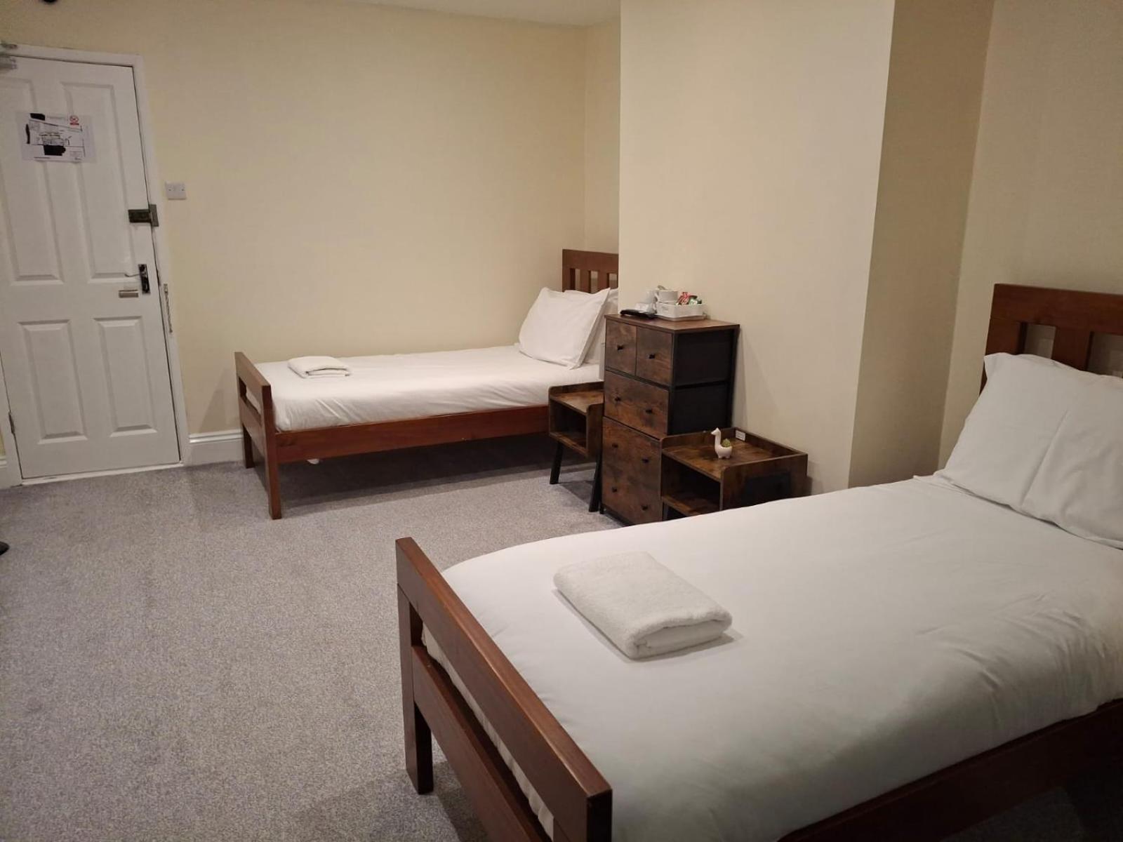 Inn By The Sea, Portsmouth - En Suite Rooms With Or Without Sea View, Onsite Ev 22Kw Buitenkant foto