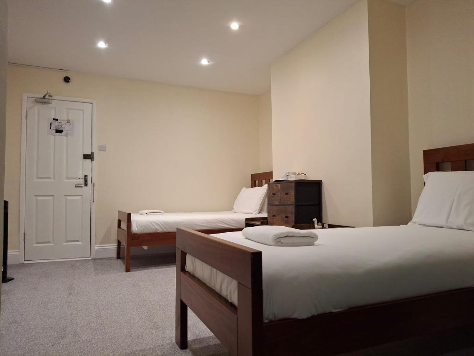 Inn By The Sea, Portsmouth - En Suite Rooms With Or Without Sea View, Onsite Ev 22Kw Buitenkant foto