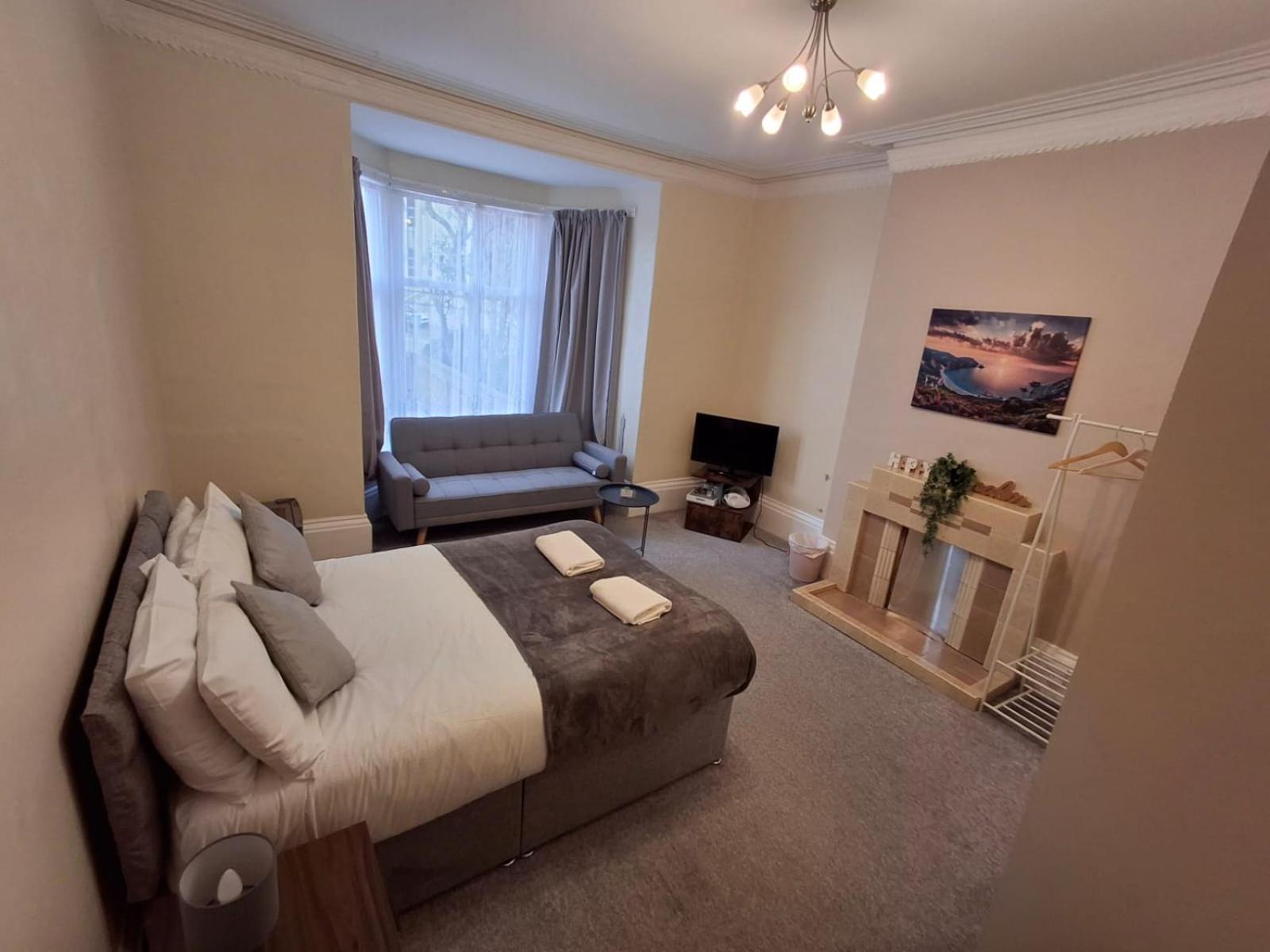 Inn By The Sea, Portsmouth - En Suite Rooms With Or Without Sea View, Onsite Ev 22Kw Buitenkant foto